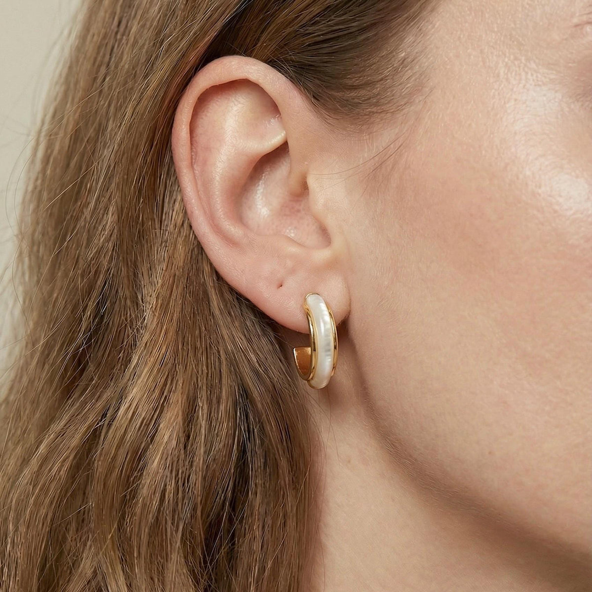 Mother of Pearl Hoop Earrings, 18K Gold Vermeil or 925 Sterling Silver, Dainty Shell Huggie Design, Iridescent Pearl Hoops, Gift for Her