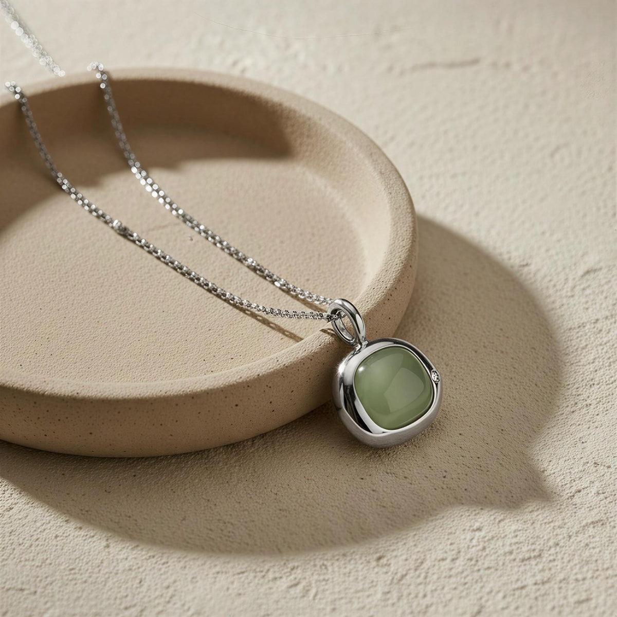Taurus Birthstone Necklace, Reversible Green Agate Pendant, 18K Gold Vermeil or 925 Sterling Silver, April May Birthday Gift for Her