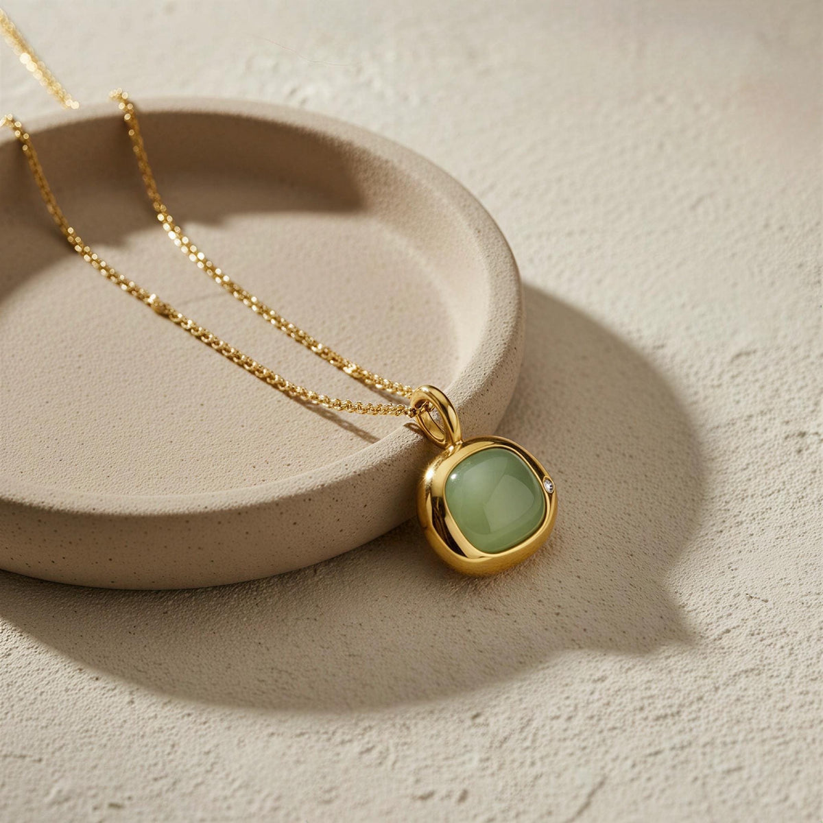 Taurus Birthstone Necklace, Reversible Green Agate Pendant, 18K Gold Vermeil or 925 Sterling Silver, April May Birthday Gift for Her