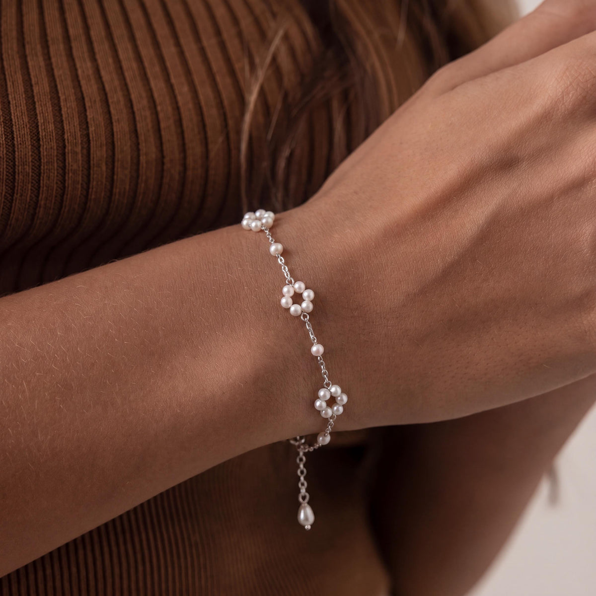 Freshwater Pearl Bracelet, Handcrafted Pearl Flower Design, 18K Gold Vermeil, Bridal Bridesmaid Jewelry, Mother's Day Gift for Her