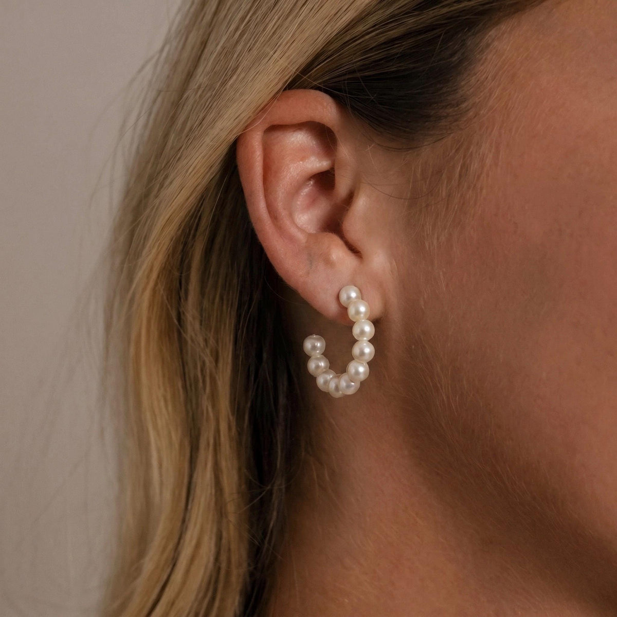 Pearl Hoop Earrings, Freshwater Graduated Pearl, 925 Sterling Silver, Bridal Bridesmaid Earrings, Mother's Day Gift