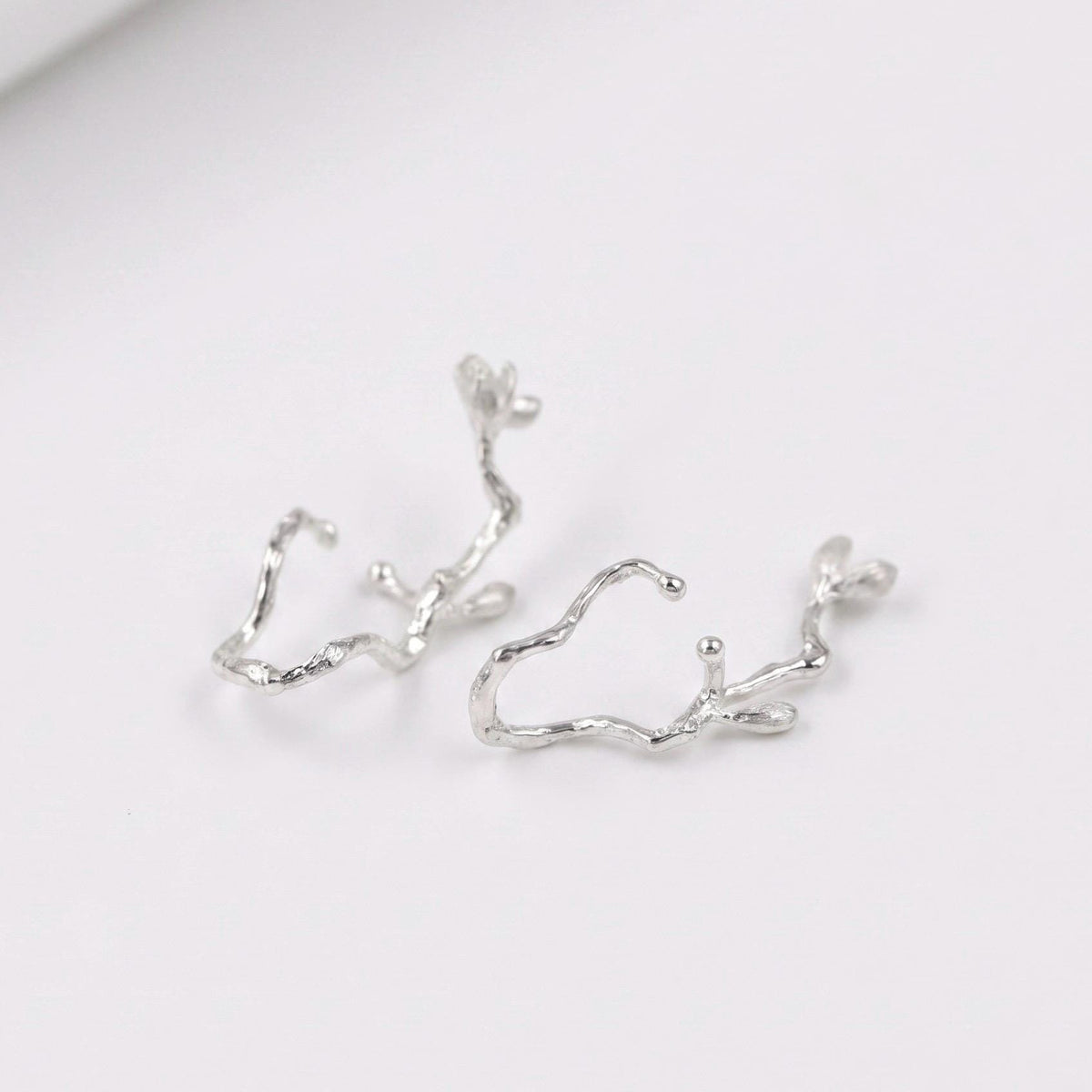 Gold Branch Ear Cuff No Piercing | Twig Ear Climber Earring | 18K Gold Vermeil | Nature Inspired Jewelry | Gift for Her
