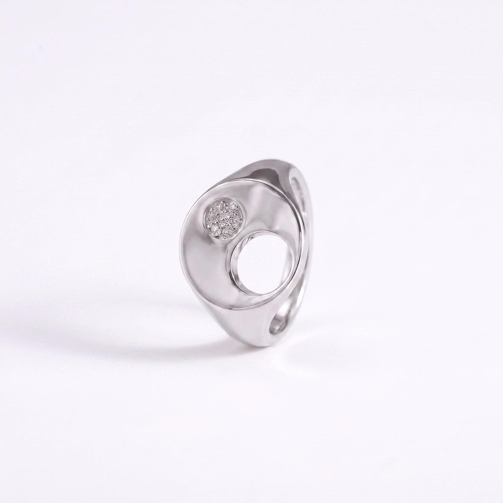 Moissanite Signet Ring Gift | Cutout Circle Statement Ring | 14K Gold or White Gold | Gift for Her